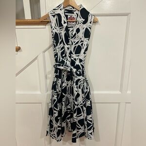 Lesley Evers Tilda dress navy geometric pattern Sz Medium 8/10